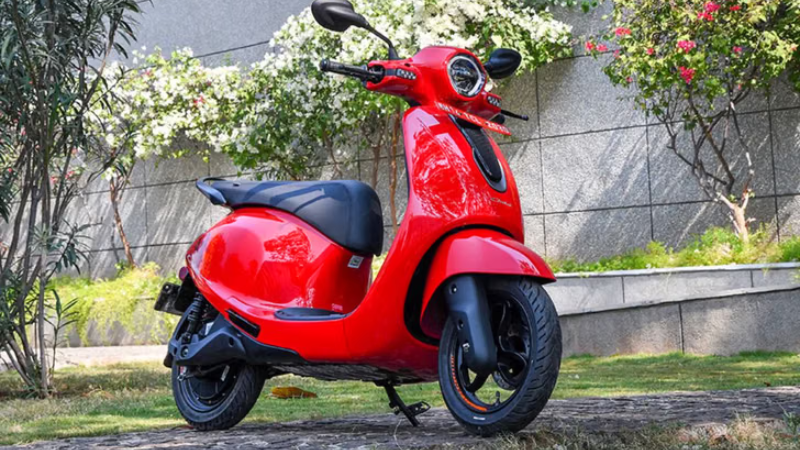 Bajaj Chetak C25 Review: किफायती Electric Scooter का नया भरोसा