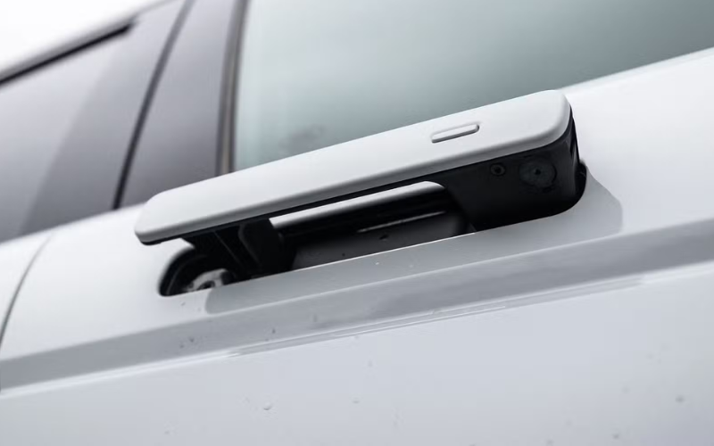 China Says No To Electric Door Handles: EV Safety Policy में बड़ा बदलाव